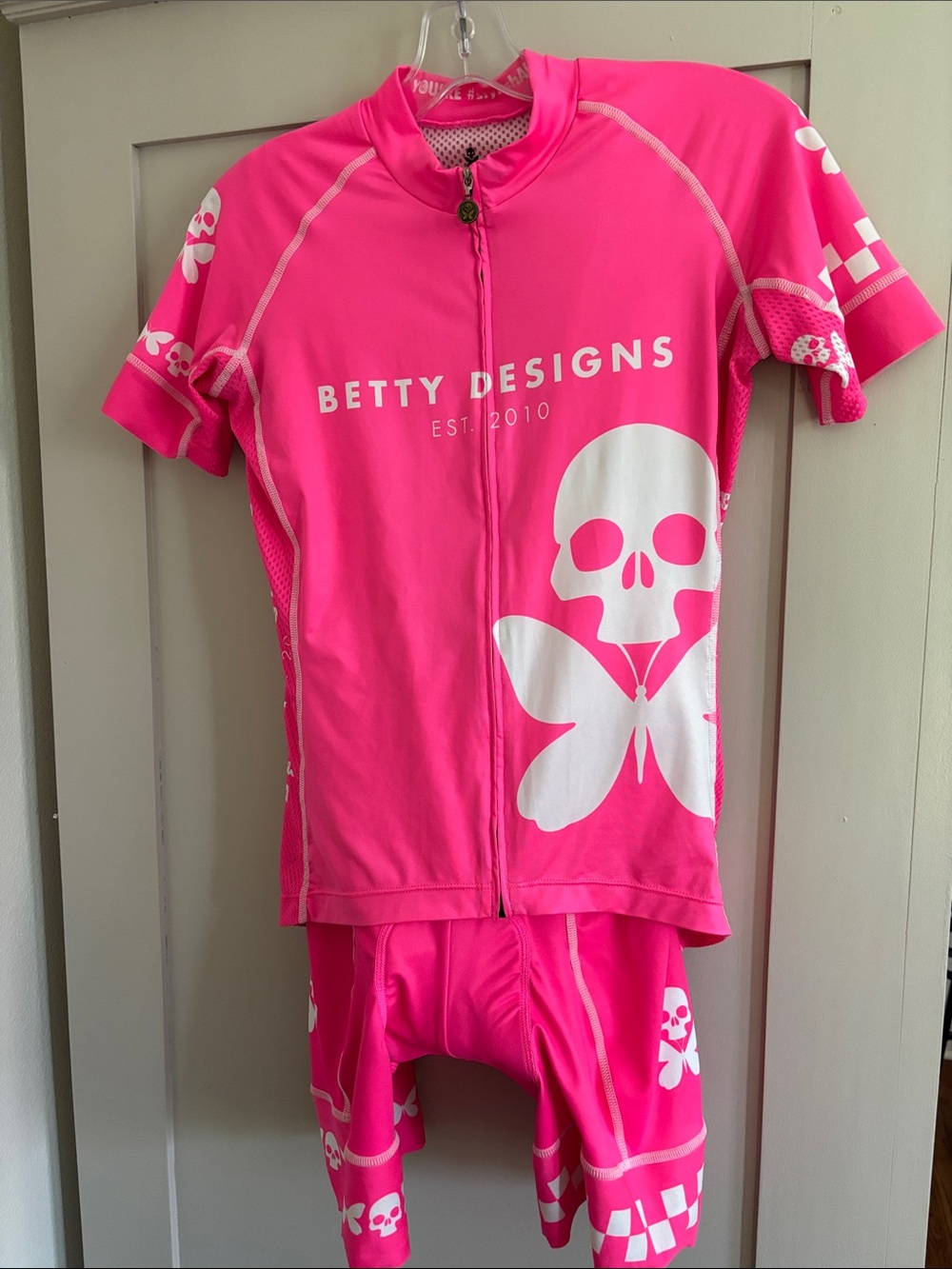 Betty Designs Women's Pink Cycling Jersey and Shorts